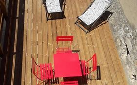 T2 Avec Terrasse 25M², Garage, Plein Centre-Ville